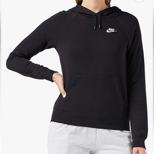 Vintage Nike
Logo Sportswear Essential
